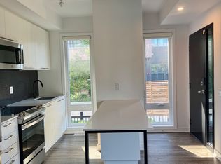 10 Ed Clark Gdns #TOWNHOUSE 8, Toronto, ON M6N 0B5