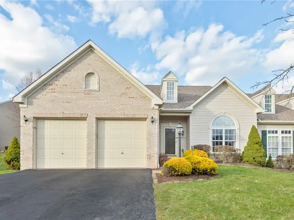 1106 Linden Vue Dr, Canonsburg, PA 15317
