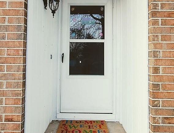 3rd image of 410 Matthew Ln
