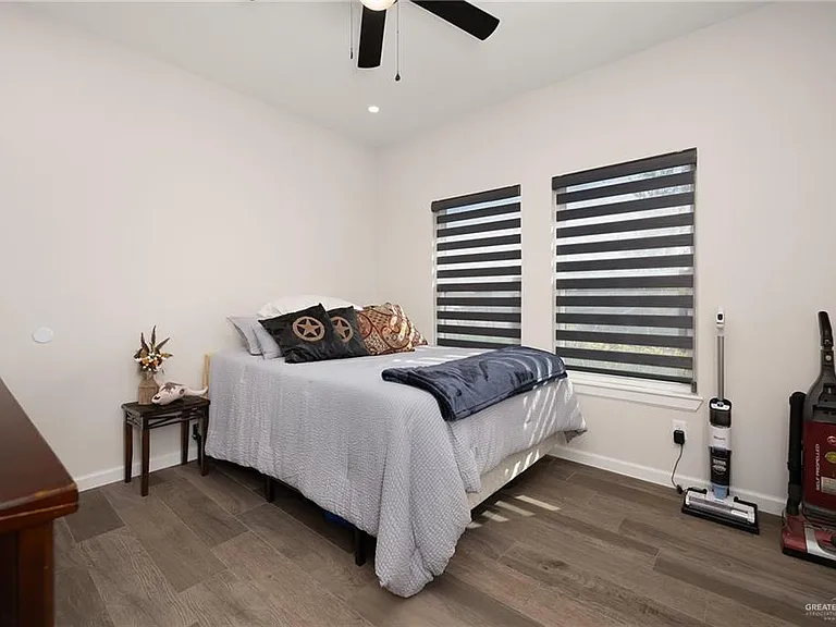3508 E Diamond Head Ave — Photo 13