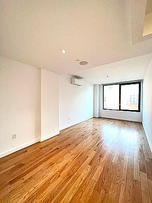 3rd image of 123 Melrose St APT 322