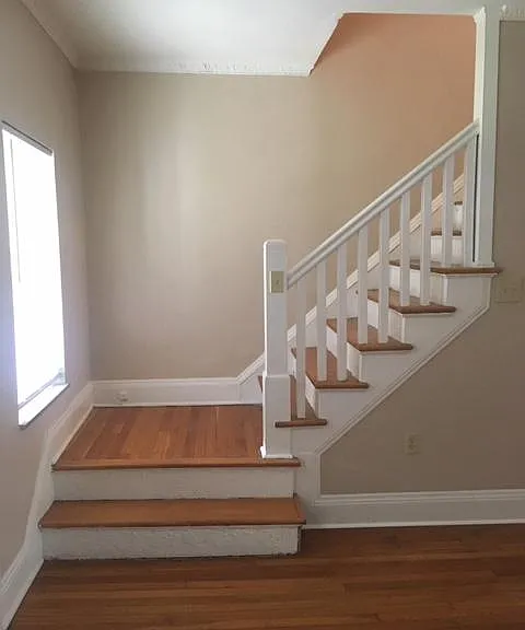 2458 N High St #8 — Photo 10