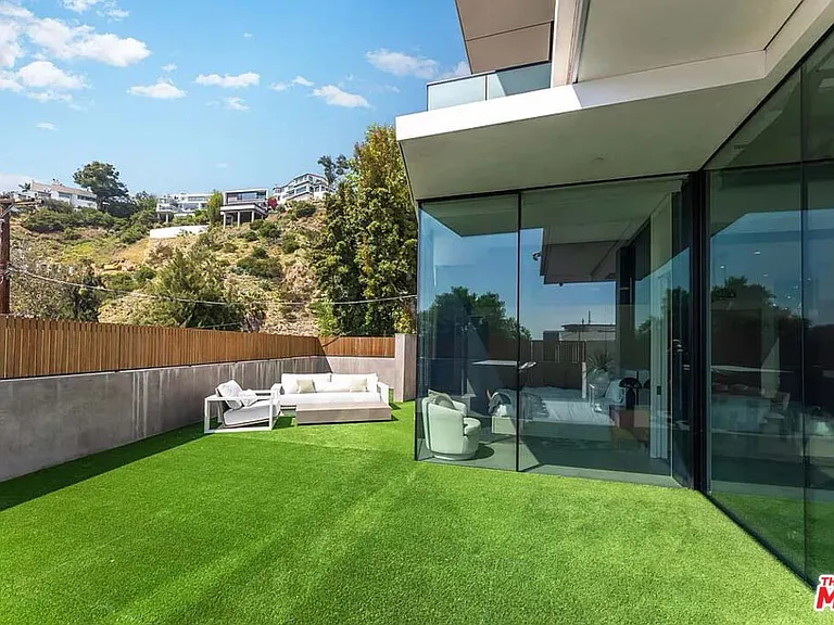 1807 Blue Heights Dr — Photo 11