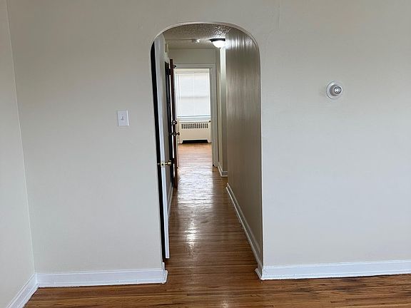 4th image of 7401 Woodbine Ave APT 3B