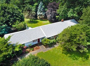 82 Main St, Holmdel, NJ 07733