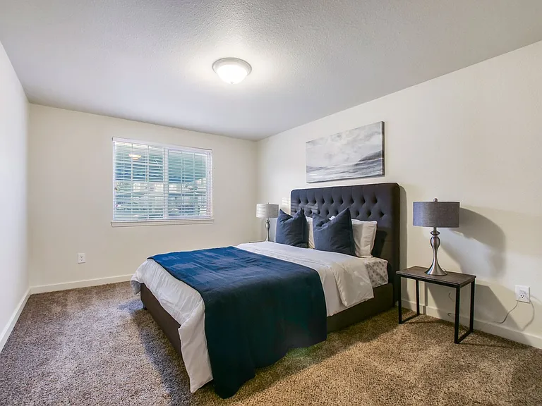 River View Apartments — Photo 28