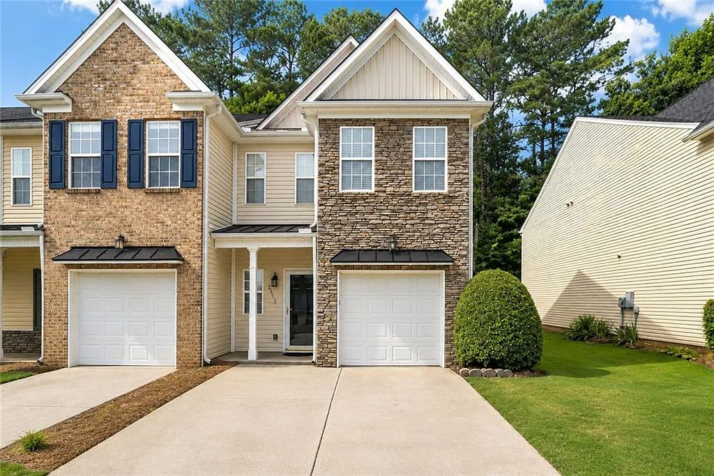 3 bed, 2.5 bath, 1772 sqft, $2,200 — Photo 2
