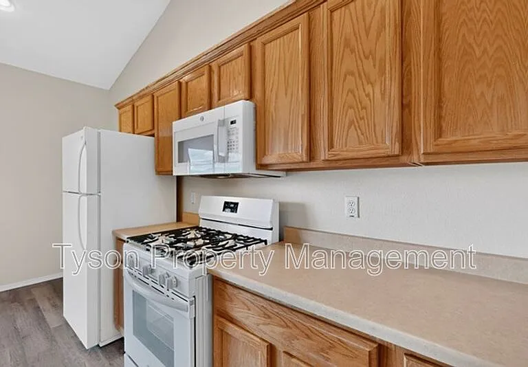 4209 Ridgeway Ct SE #D — Photo 9
