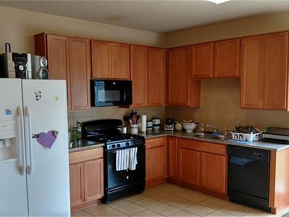 5th image of 11214 Barker Park Ct