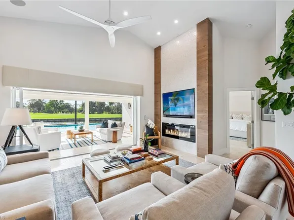 35 Grey Wing PT, NAPLES, FL 34113