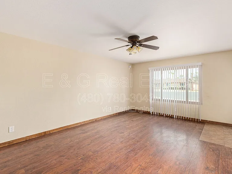 319 E Riviera Dr — Photo 7