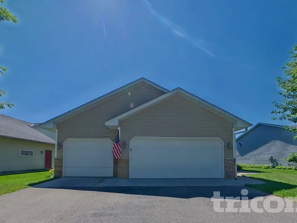 10179 46th Pl NE