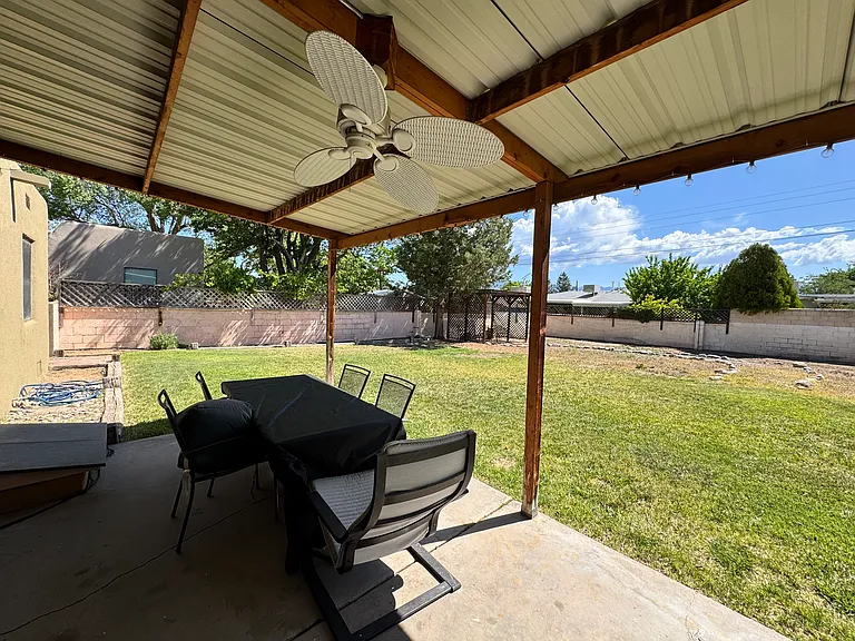 1408 Lafayette Dr NE — Photo 13