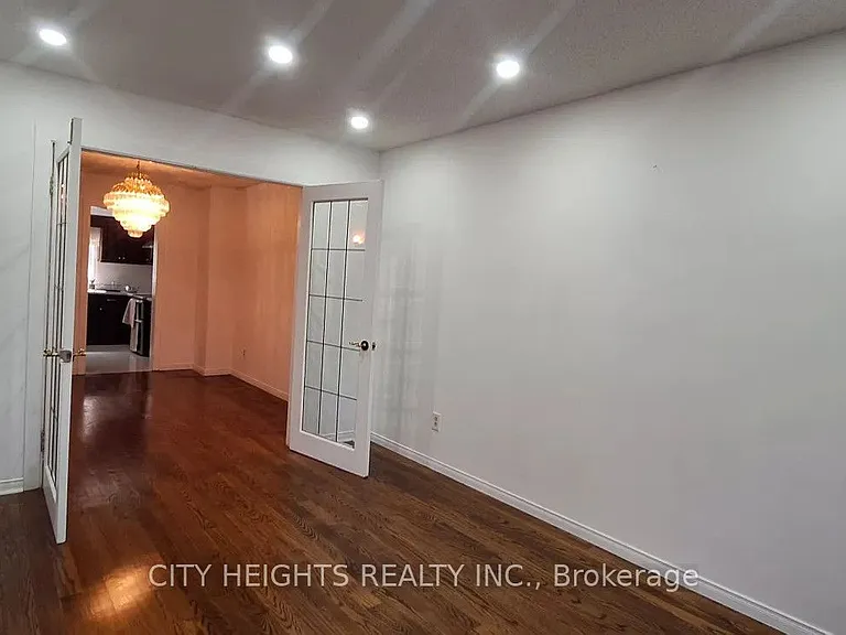 120 Littles Rd — Photo 6