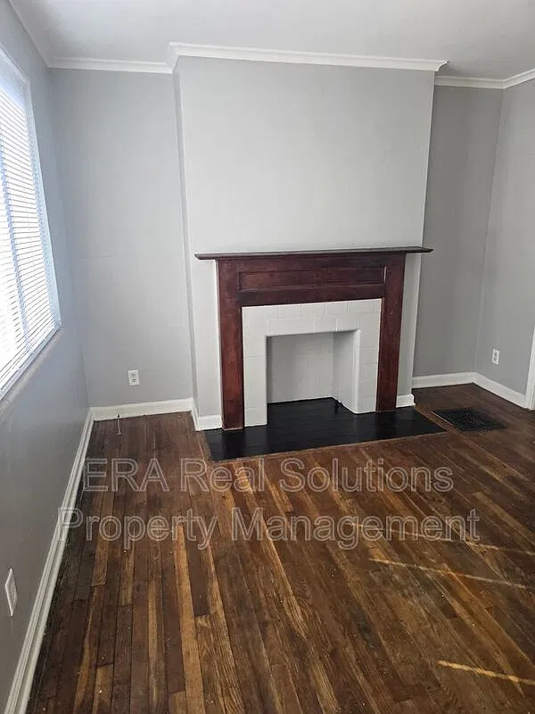 2 bed, 1.0 bath, 983 sqft, $850 — Photo 3