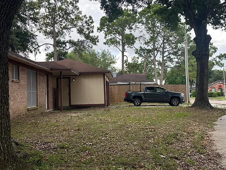 1502 Sudbury Dr — Photo 13