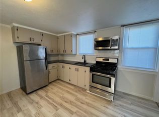 33 Saint Elizabeth St #2, Bristol, RI 02809