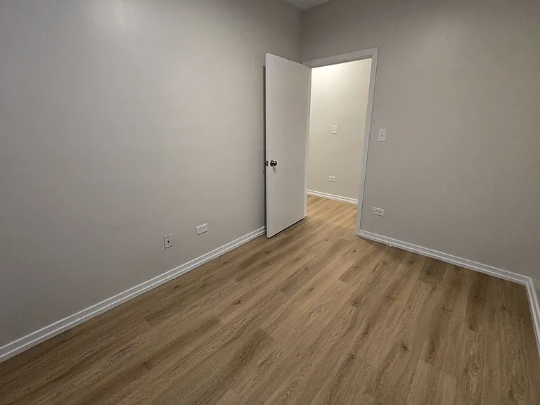 5051 N Kenmore Ave — Photo 15