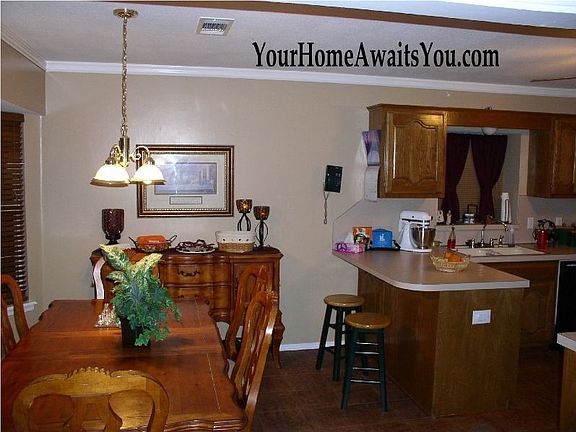 Kitchen & Breakfast Nook