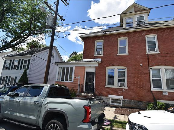 3rd image of 509 Parsons St