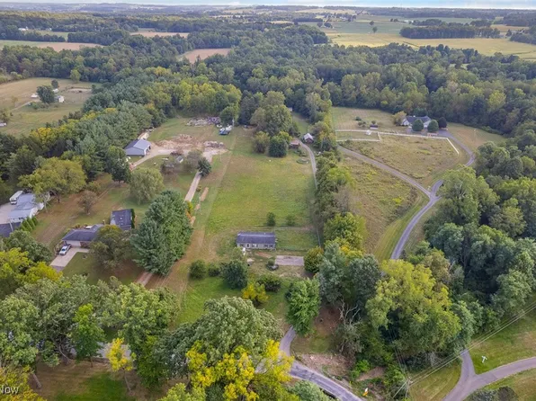 5277 Secrest Rd, Wooster, OH 44691