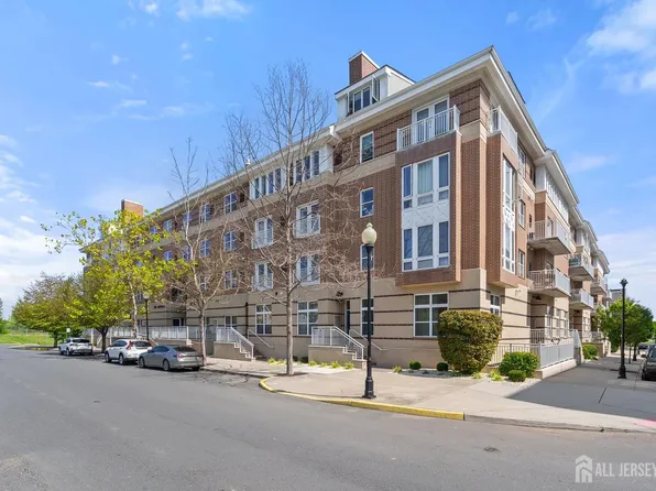 368 Rector St Unit 419, Perth Amboy, NJ 08861