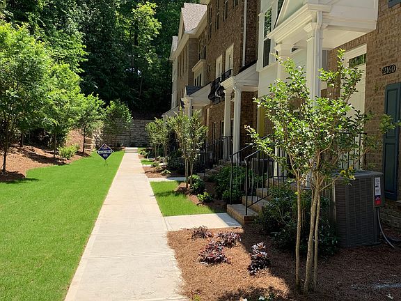 3rd image of 2160 Rock Creek Park