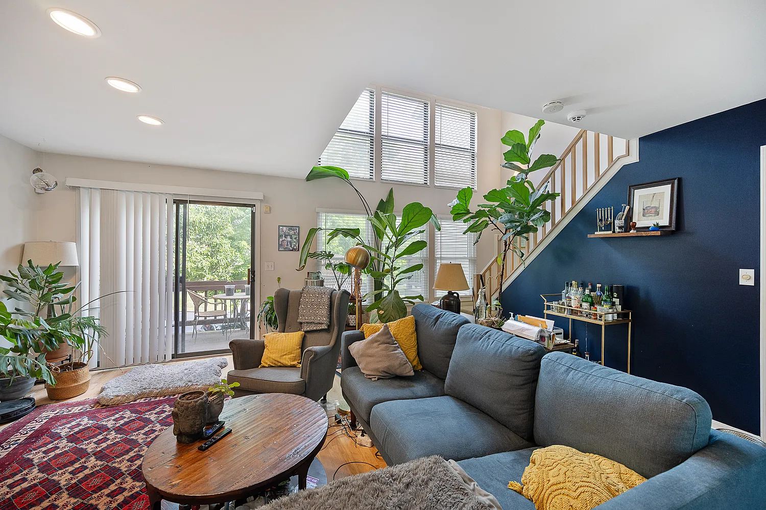 2 bed, 1.5 bath, 1144 sqft, $2,000 — Photo 3