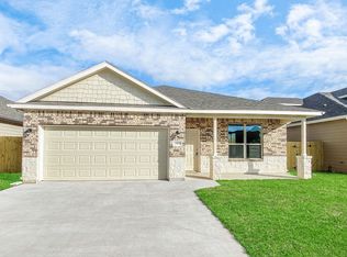 13055 Clearview Dr, Willis, TX 77318