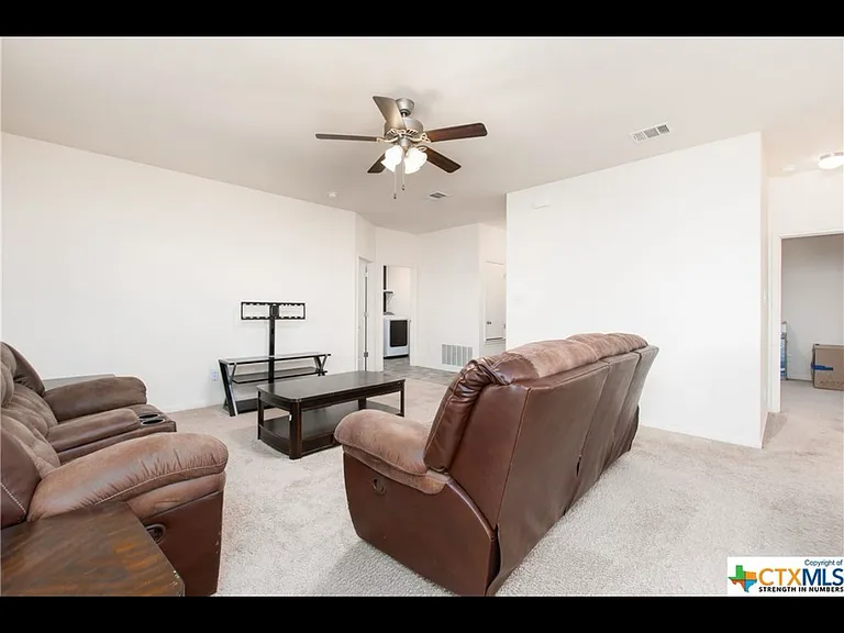 6806 Black Springs Dr — Photo 6