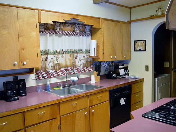 4th image of 513 Mockingbird Ln