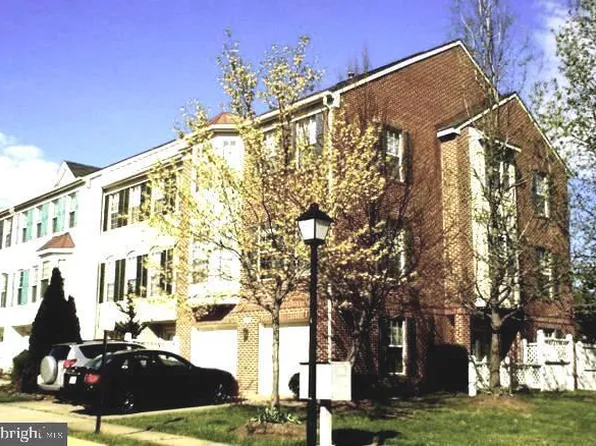 9386 Van Arsdale Dr, Vienna, VA 22181