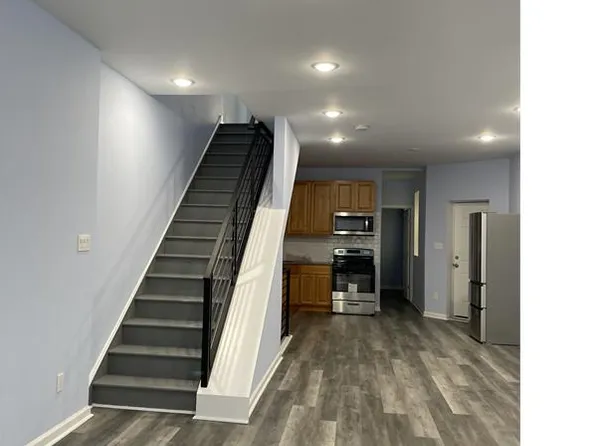 1350 S 52nd St, Philadelphia, PA 19143