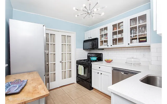 Sold by Douglas Elliman | media 7