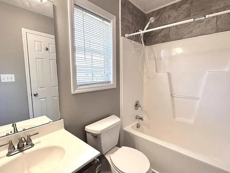 4425 Scenic Pines Dr — Photo 15