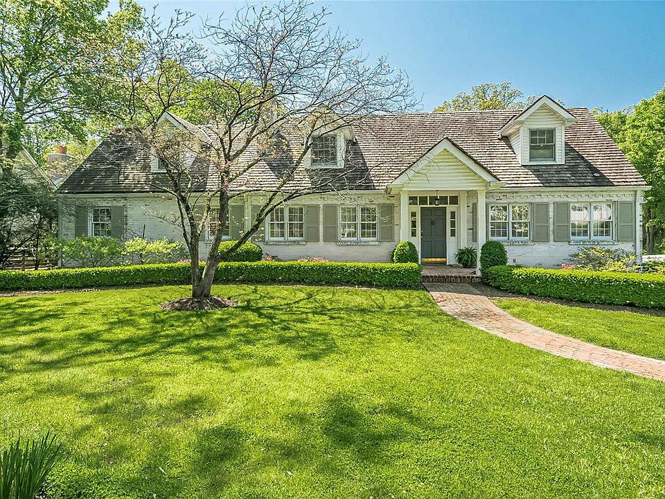 1st image of 10 Ellsworth Ln