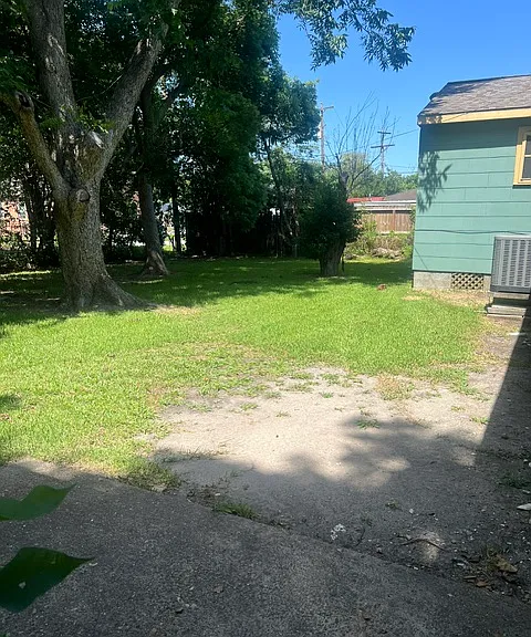 1910 Oaklawn Dr — Photo 26