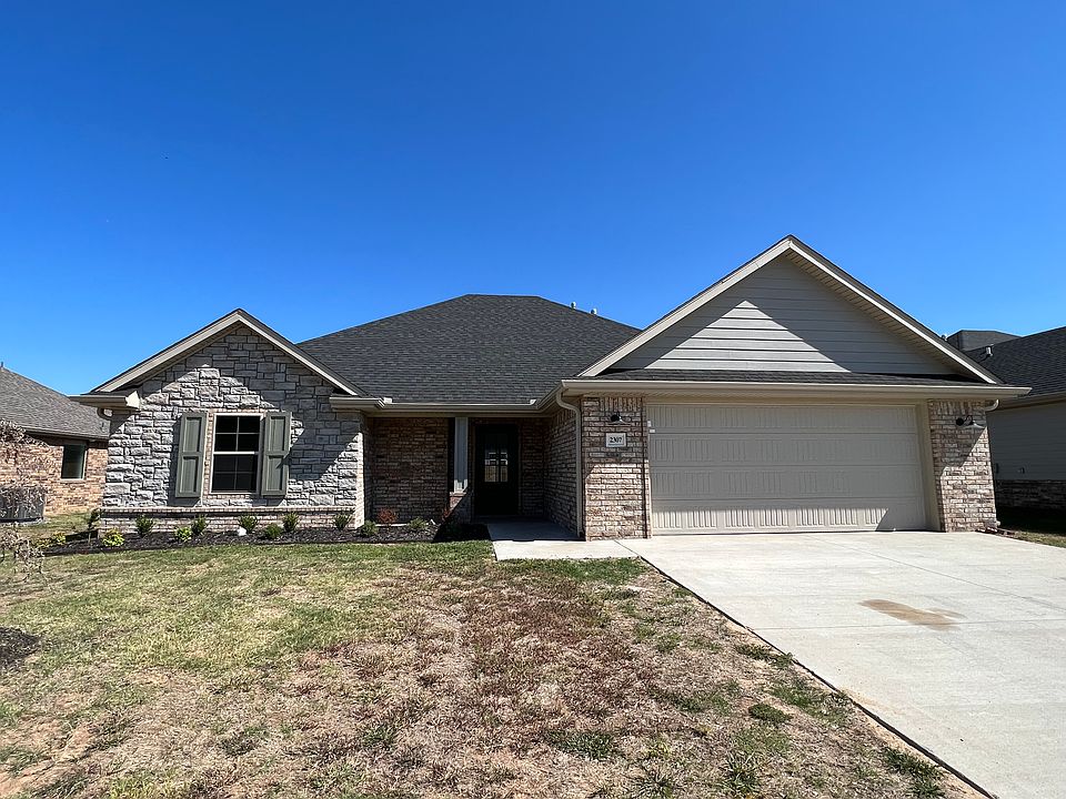 1st image of 2307 Kathryn Ln
