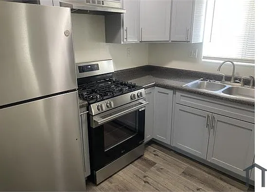 715 W Vernon Ave #2 — Photo 20