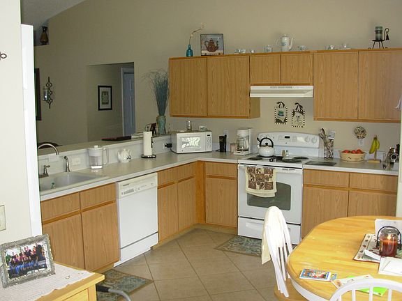 3rd image of 2800 Kingsdale Dr