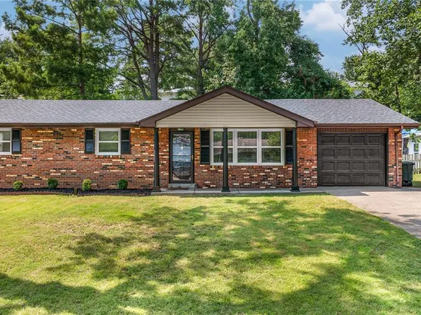 2237 Sherwood Dr, Cape Girardeau, MO 63701