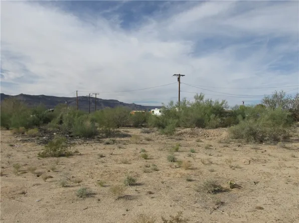 12250 S Yucca Frontage Rd, Yucca, AZ 86438
