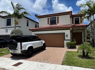 3494 W 103rd Ter, Hialeah, FL 33018