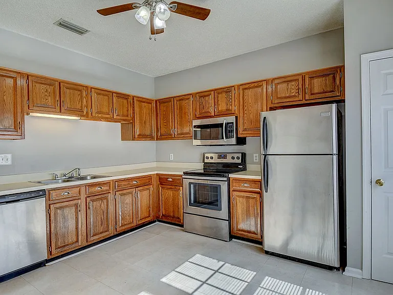 4206 Minnard Ct — Photo 8