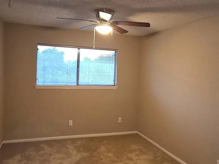 3607 Duncaster Dr — Photo 34