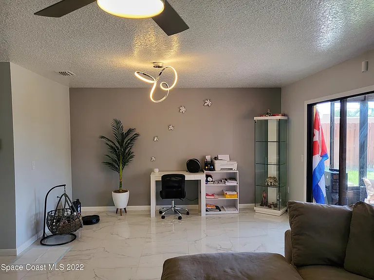 10 Bogart Pl — Photo 9