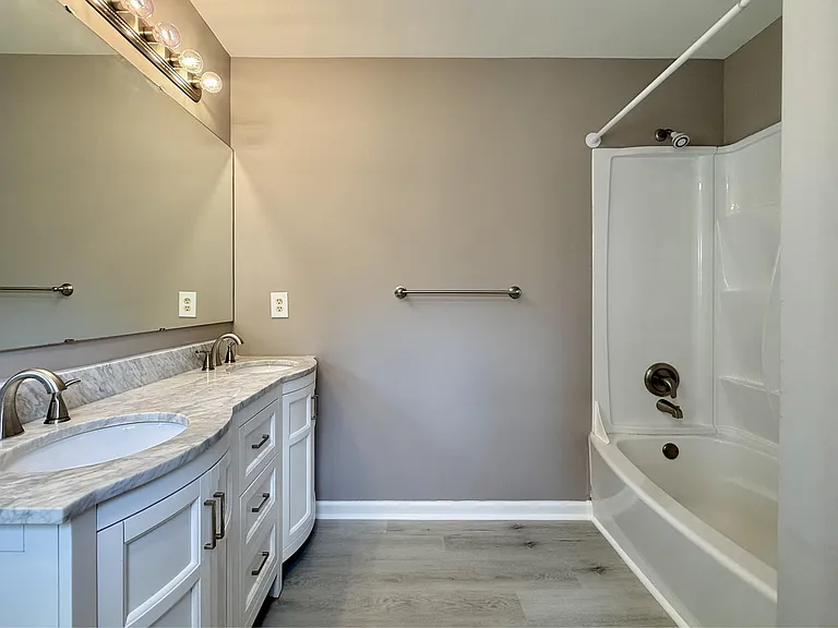 104 Conductor Ct — Photo 13