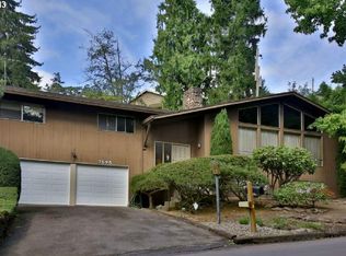 3595 SW 70th Ave, Portland, OR 97225