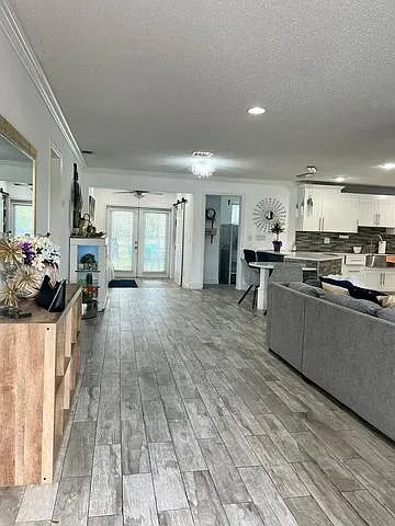 3 bed, 1694 sqft, $3,000 — Photo 3