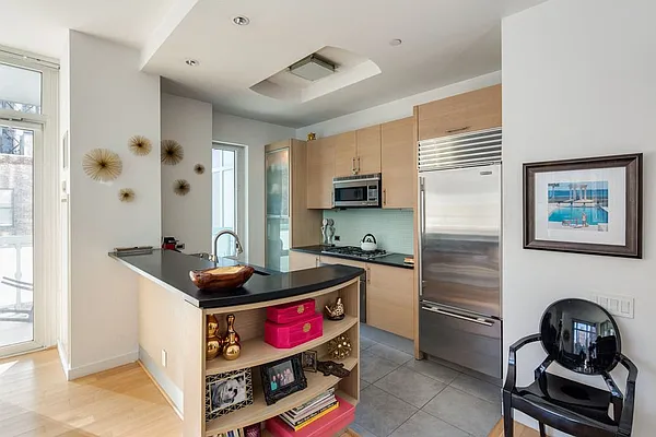 Sold by Stribling | media 11